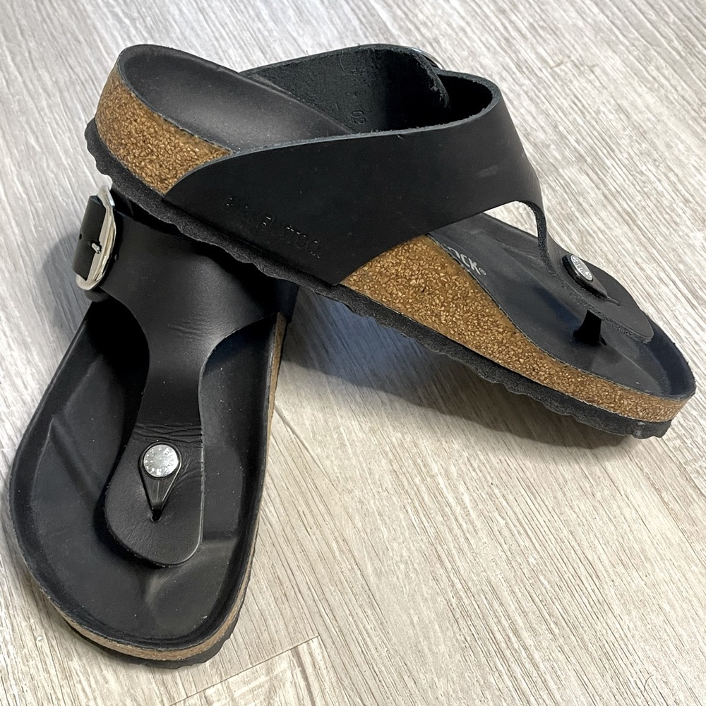 Women's Gizeh Big Buckle Thong Sandals 38